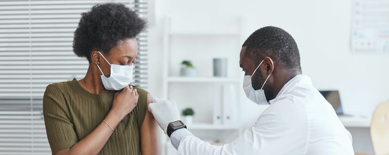 Study Reveals Declining COVID-19 Vaccine Efficacy Against Infection