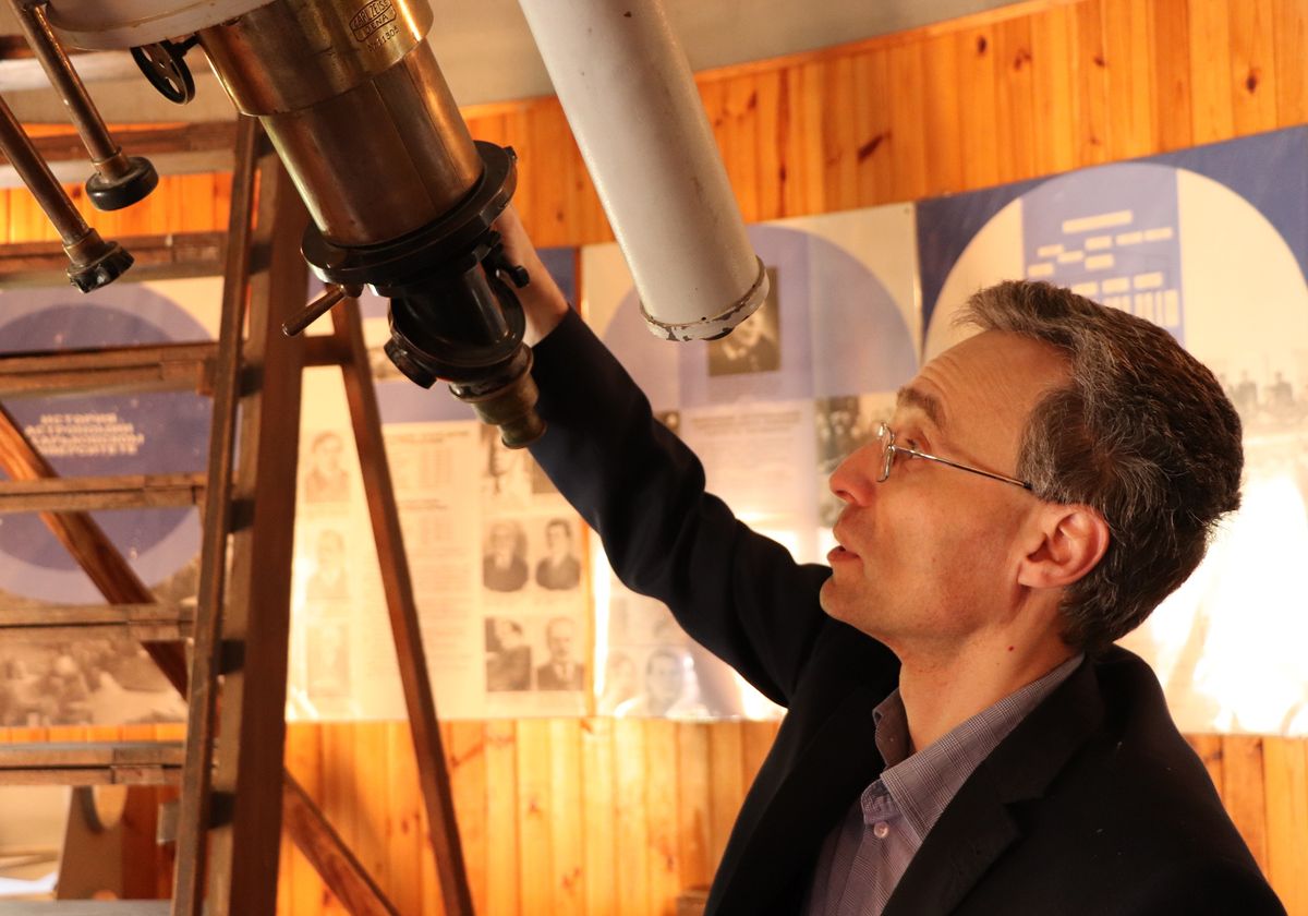 Professors at Bombed Kharkiv University Struggle to Continue Their Work - Vimarsana News