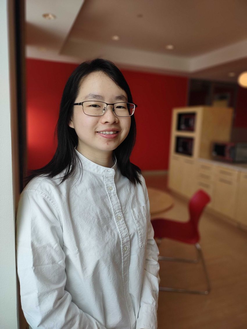 A photo of Chenlei Hu, a Harvard University graduate student in the laboratory of Fei Chen.