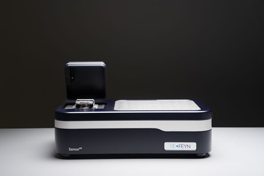 The SamuxMP benchtop mass photometry instrument by Refeyn, used for single-molecule mass measurement, AAV capsid characterization, viral vector quantification, and biopharmaceutical protein analysis.